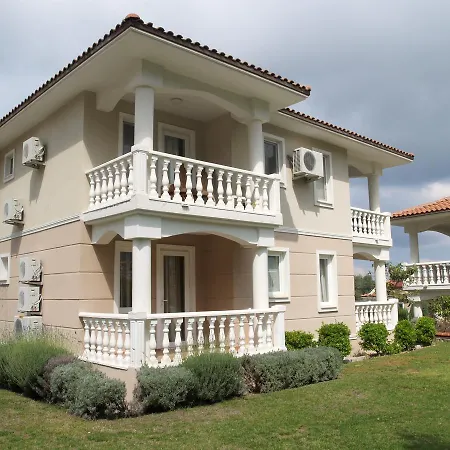 Newly Refurbished Top Floor Apartment, Near To Beach Ölüdeniz