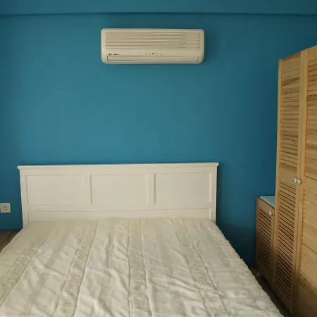 Apartamento Newly Refurbished Top Floor Apartment, Near To Beach *