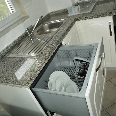 Newly Refurbished Top Floor Apartment, Near To Beach Ölüdeniz