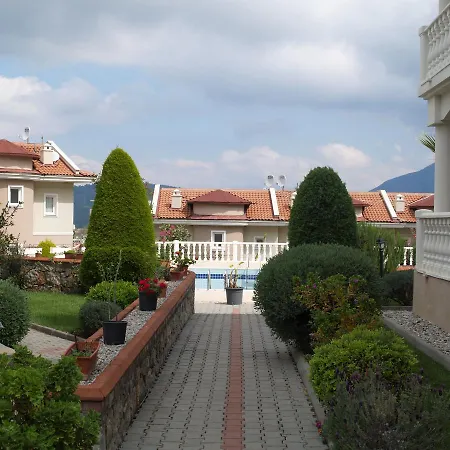 公寓 Newly Refurbished Top Floor Apartment, Near To Beach 厄吕代尼兹